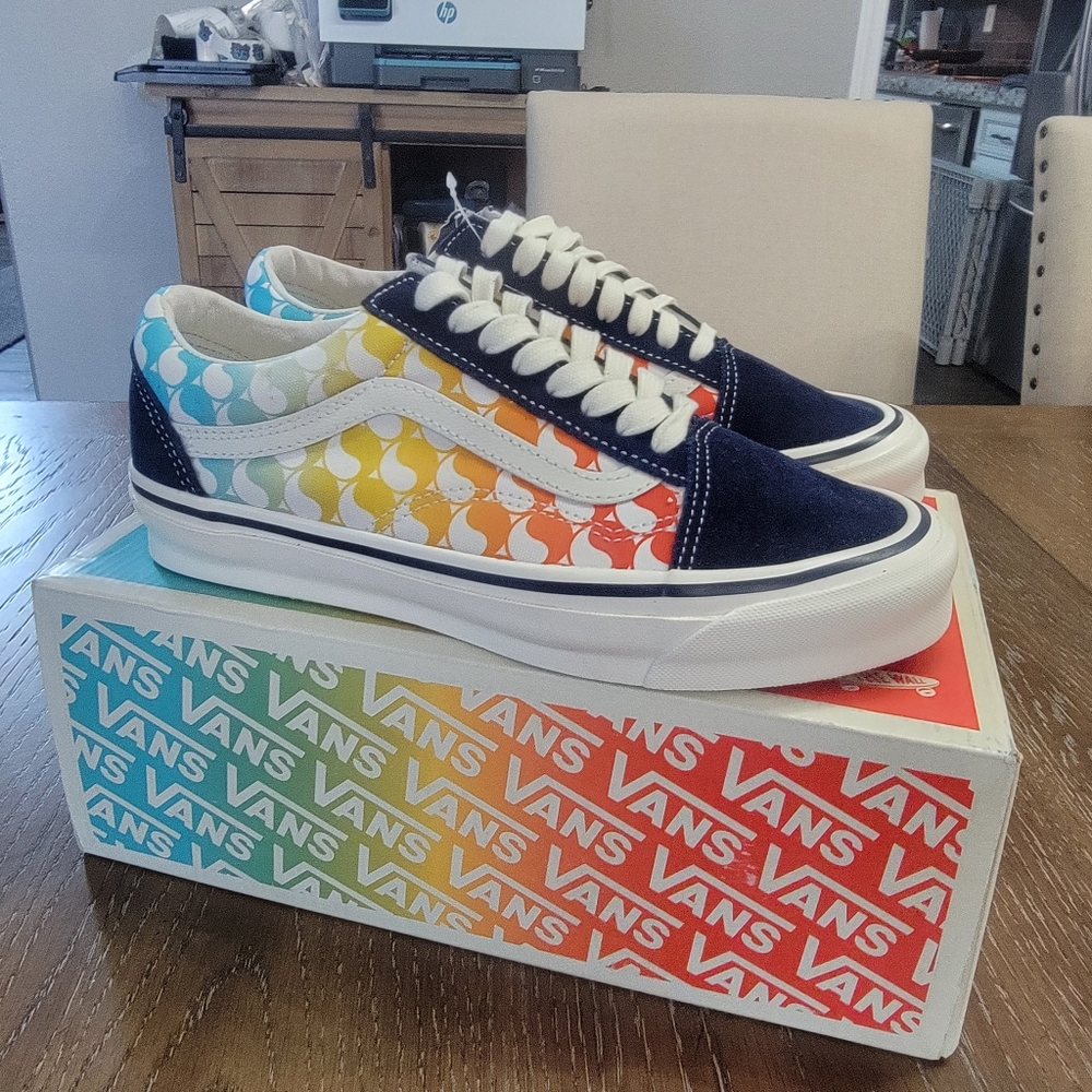Vans OG Old skool LX. New in box.Size: 8 men/ 9.5 women.Color: multicolor - Picture 4 of 11